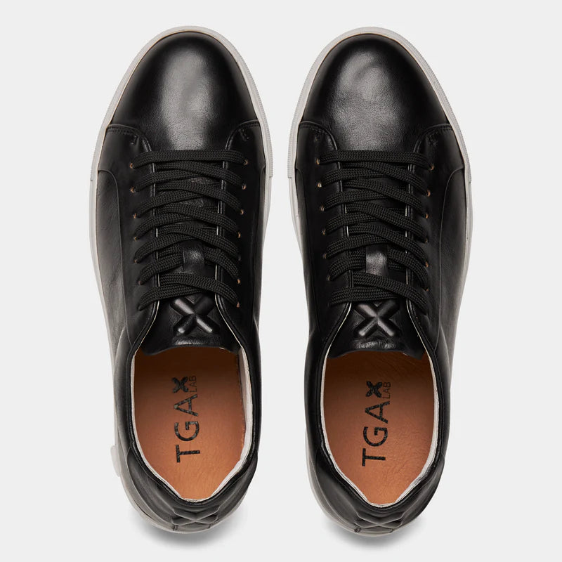 Sneakers | 110