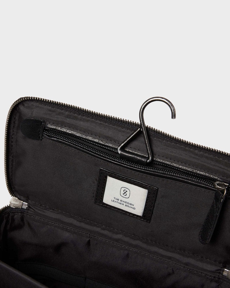 Necessär | Barolo - Collection of Brands