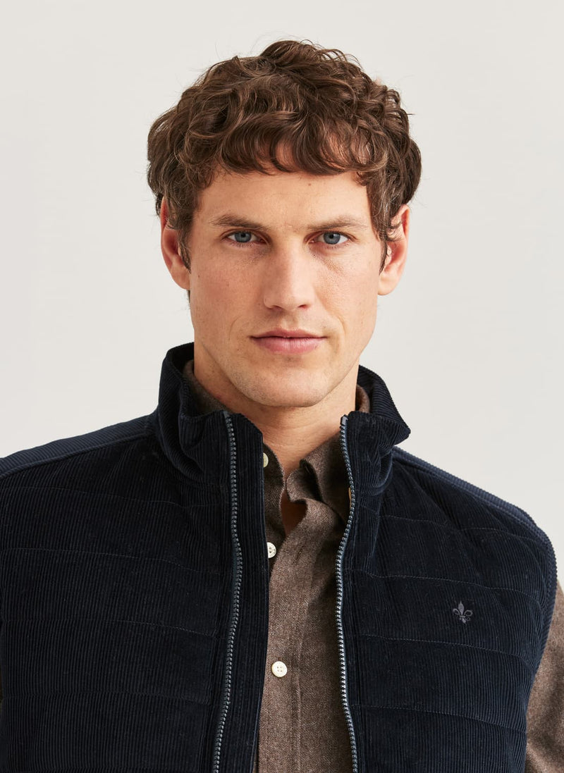 Quiltad Väst | Ted Cord - Collection of Brands