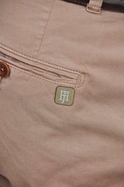 Chinos | Classic - Collection of Brands